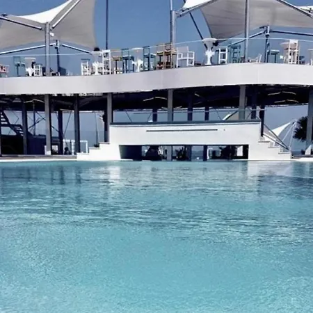 Апартаменты White Tower - Private 106