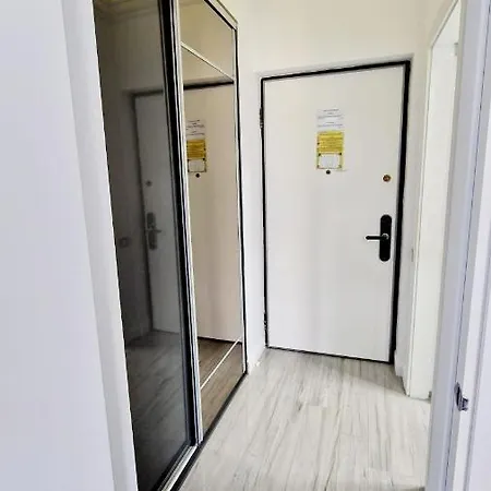 Апартаменты White Tower - Private 106 *