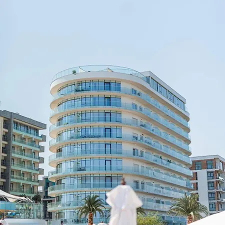 White Tower - Private 106 * Мамая