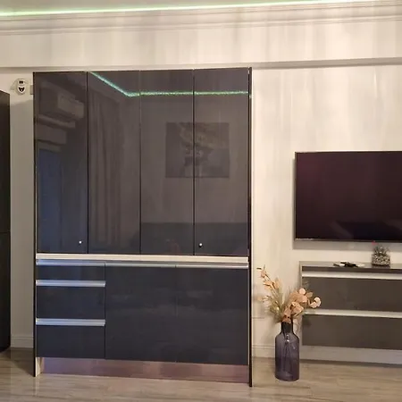 White Tower - Private 106